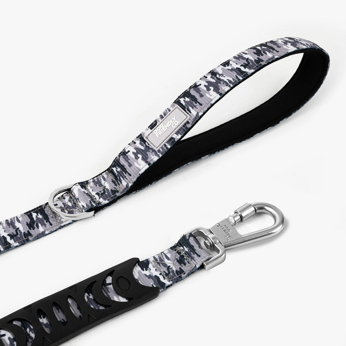 Close-up of the Grey Camo bungee dog leash showing the padded handle, metal D-ring and heavy-duty clip.