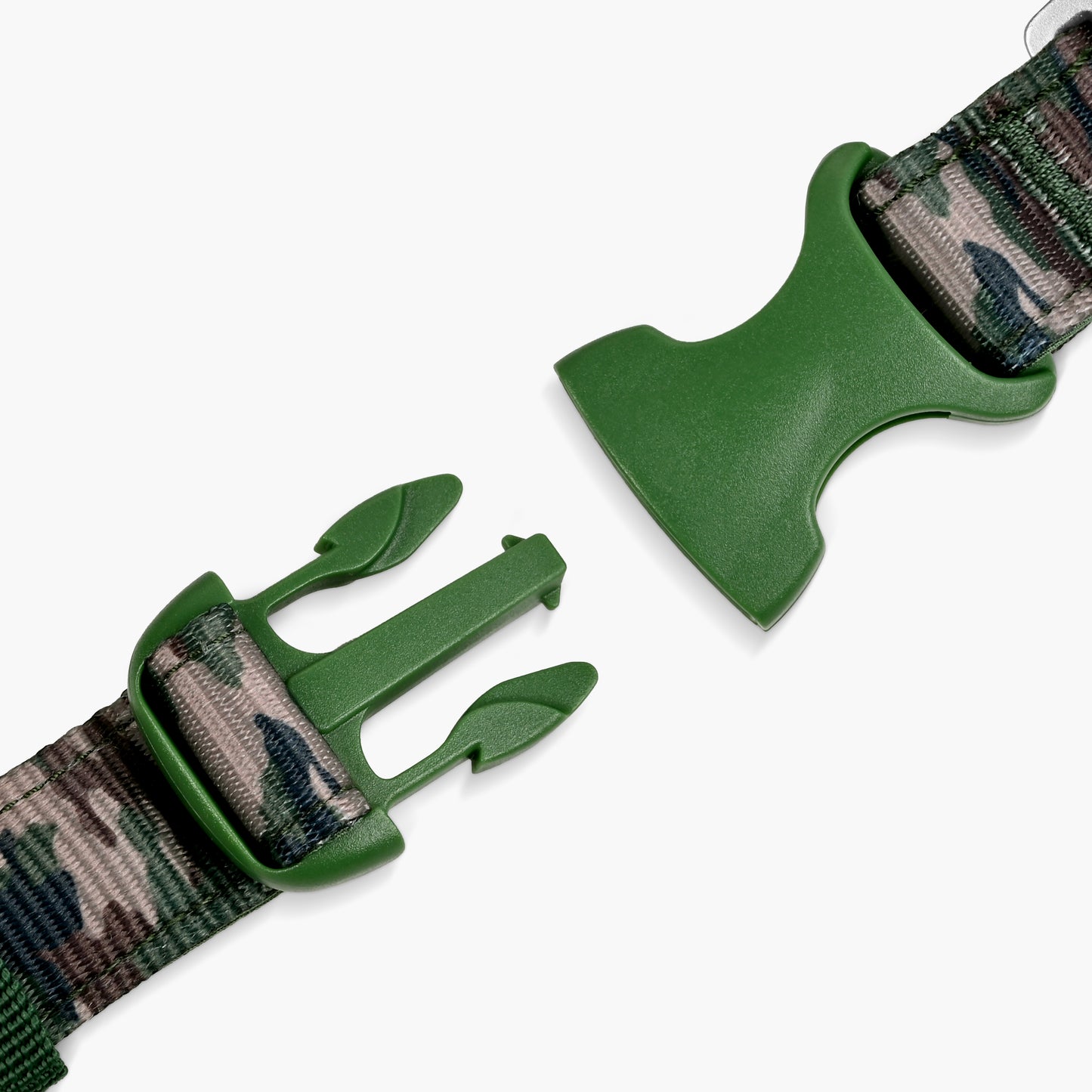 Essentials Collar - Green Camo